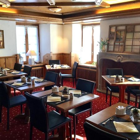 Suhr Hotel Zum Kreuz מראה חיצוני תמונה